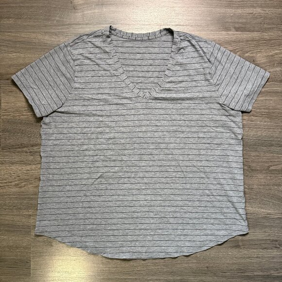 Lululemon Women's Love Tee Short Sleeve V-Neck T-Shirt - Grey/Black Stripe - Picture 2 of 5